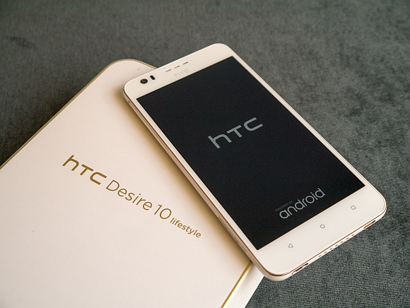 HTC Desire 10 Lifestyle recenzja