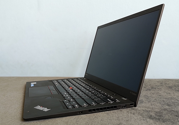 Lenovo ThinkPad X1 Carbon 2017 - recenzja 