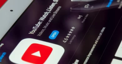 serwis YouTube na iPadzie