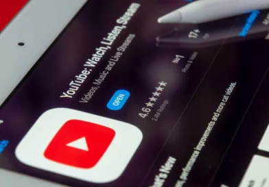 serwis YouTube na iPadzie