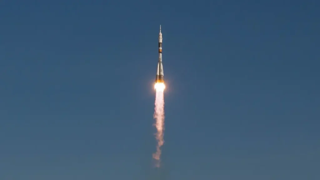 startująca rakieta