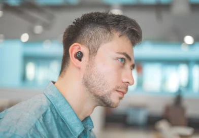 Wybieramy słuchawki TWS do 500 złotych – luty 2026