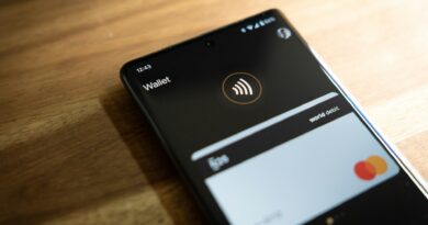 Portfel Google na ekranie smartfona