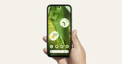 smartfon Google Pixel 8a od frontu