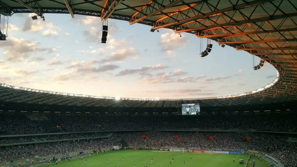 widok z trybun stadionu piłkarskiego