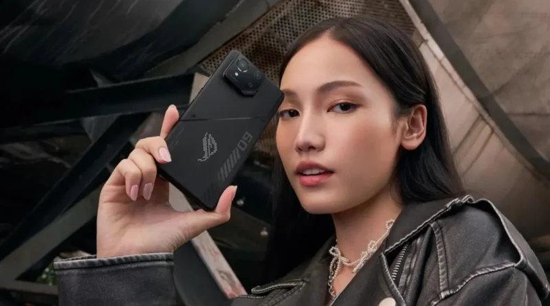 kobieta korzystająca ze smartfona Asus ROG Phone 9 FE