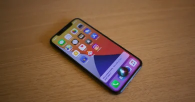 Apple otwiera się na konkurencję. UE wymusza ustępstwa w kwestii asystenta głosowego!