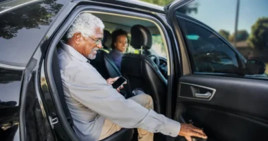 Uber rusza z usługą dla seniorów. Bliscy odetchną z ulgą!