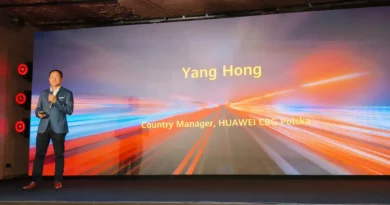 Huawei z wielką premierą w Paryżu – nowe zegarki, tablety i smartfony zaskakują innowacjami!