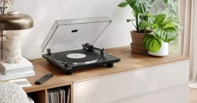 Sharp zaskakuje na IFA 2025 – tanie telewizory premium, gramofon z Bluetooth i rowery elektryczne!