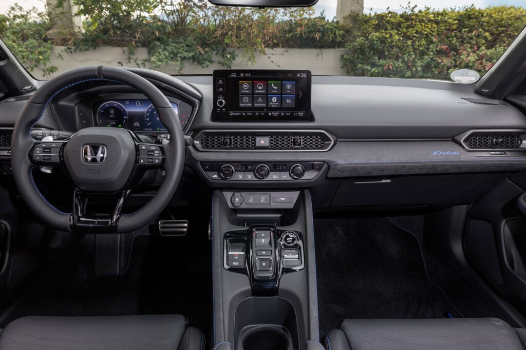 Honda Prelude wnętrze