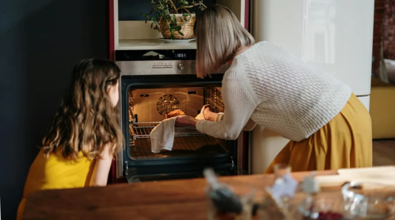 piekarnik, matka i córka