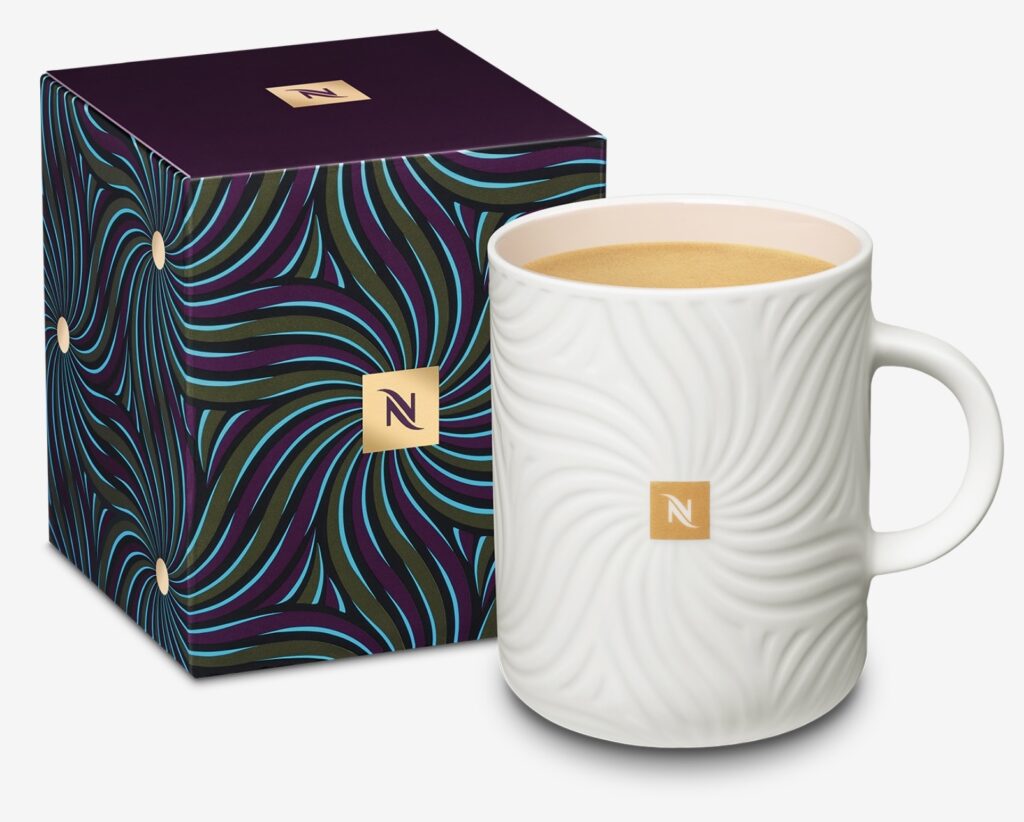 klasyczny kubek Nespresso w edycji świątecznej