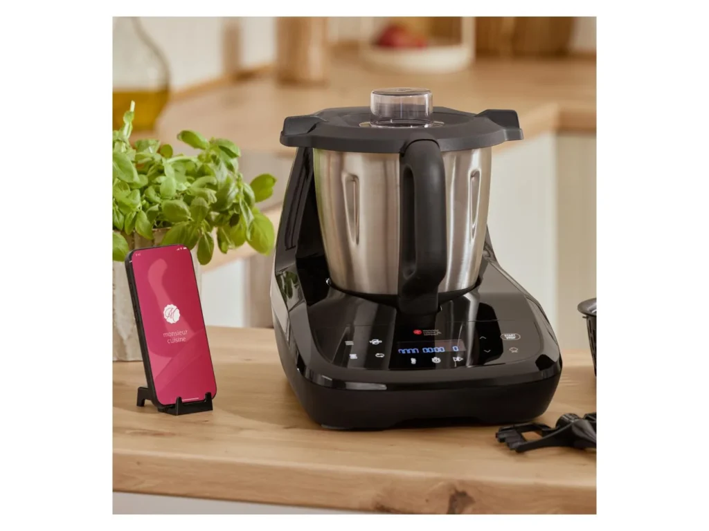 Monsieur Cuisine compact na blacie