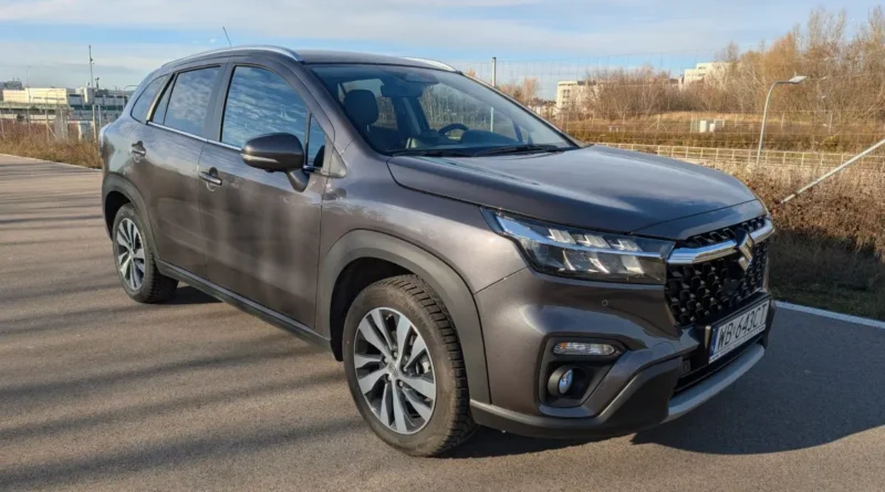 Suzuki S-Cross 1.4 BoosterJet Mild Hybrid – kompaktowy, analogowy crossover