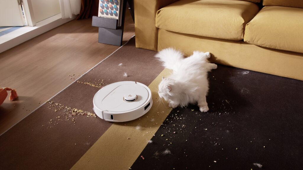 Roborock Qrevo 5AE i biały kot