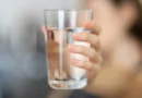 Naukowcy o nawodnieniu organizmu. Sama woda nie wystarczy?