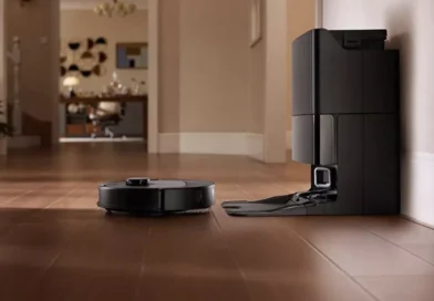 Roborock Qrevo 5AE opuszcza stację dokującą