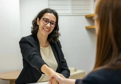 Wygląd, styl bycia czy autoprezentacja nadal mają wpływ na decyzje rekrutacyjne? Polskie badania