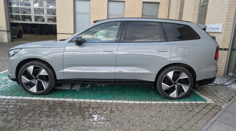 Volvo EX90 Twin Performance – czyli czysta ekstaza. Dlaczego jazda tym autem to doznanie niemal intymne?