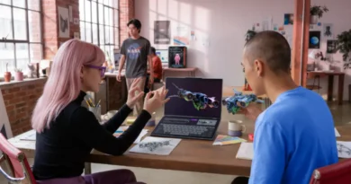 osoby korzystające ze sprzętu Lenovo