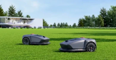 roboty koszące MOVA w ogrodzie