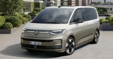 Nowy Volkswagen Multivan nadjeżdża. Odświeżony design, nowe kolory i pierwsze oficjalne szczegóły