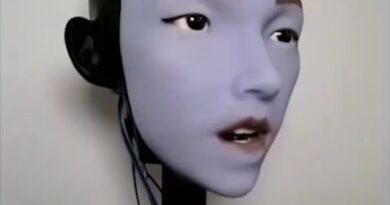 Ten robot uczy się, jak nas naśladować. Po co?