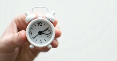 Czy zmiana czasu ma sens w 2026 roku? W badaniu Huawei Polacy mówią jasno, co o niej myślą!