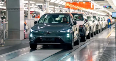Volvo EX60 wchodzi do produkcji. Nowy elektryczny SUV zmienia strategię marki