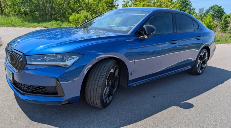 Skoda Superb SportLine 4×4 – limuzyna na sterydach