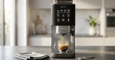 Krups Coffee Crush SA403. Automat szeroki jak kartka A5, który chce udowodnić, że 1500 zł to dobrze wydane pieniądze
