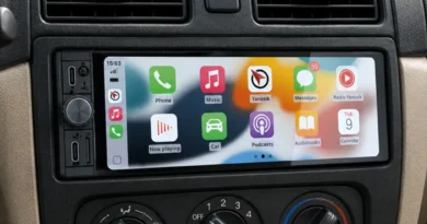 Twoje stare auto zyska drugie życie. Tani gadżet z bezprzewodowym  Android Auto i CarPlay trafia do Polski