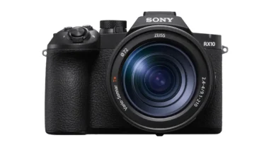 Fotografowie przyrody i podróżnicy oszaleją z zachwytu. Nadchodzi nowy Sony RX10 V z potężnym zoomem!