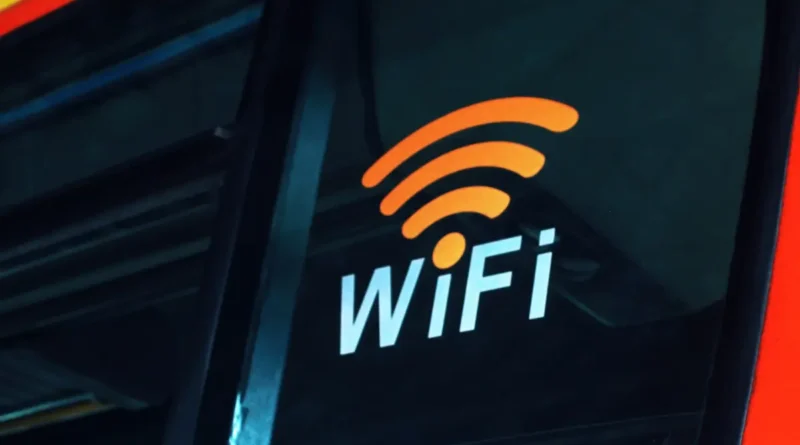 Przełomowy sukces Polaków. Opracowali technologię, która rewolucjonizuje kosmiczny internet!