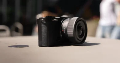 Koniec z ciężkim sprzętem! Panasonic prezentuje kieszonkowy obiektyw dla pełnej klatki!